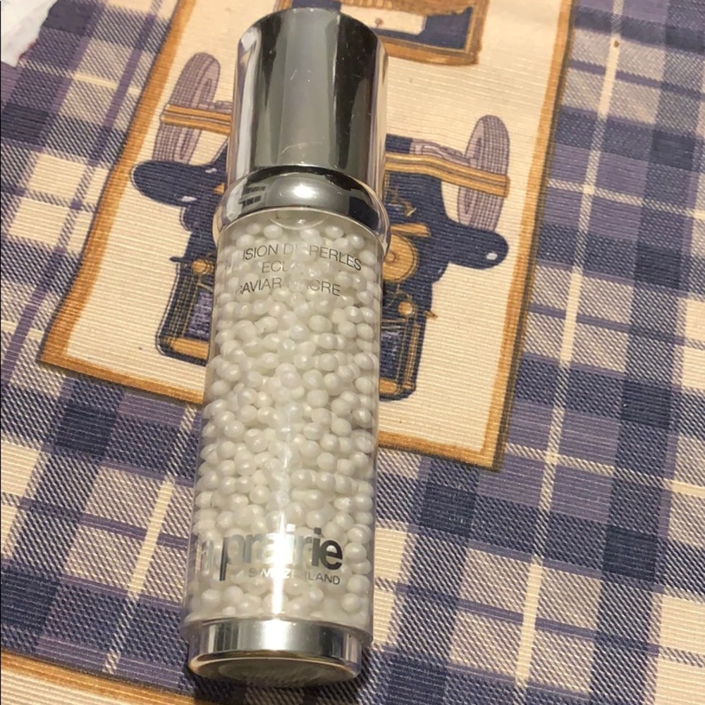 La Prairie White Caviar illuminating Pearl Infusio